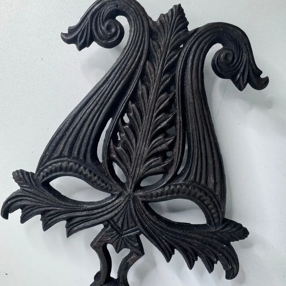 Vtg Virginia Metal Crafters Cast Iron Trivet Doodlers Dream Matte Black